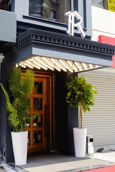 THE ROYALS HOTEL - Image 42