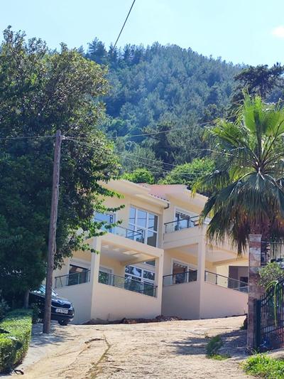 INROY SEA VIEW APARTMENTS