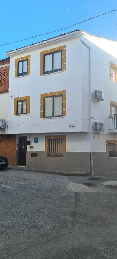 APARTAMENTOS DAYMA