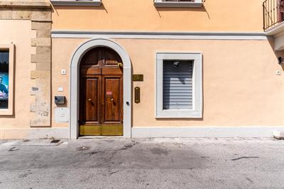 GuestHost - Quartiere Venezia Lovely Apartment!