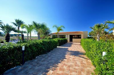 Villa Minoa con piscina