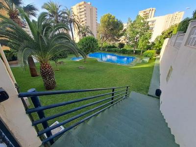 Apartamento en Aguadulce con piscina comunitaria