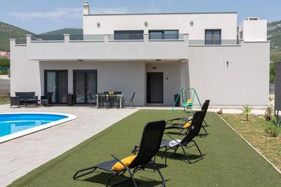 Villa Infinity