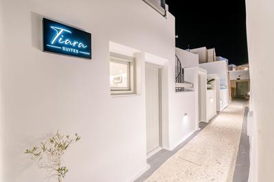 Tiara Suites Santorini