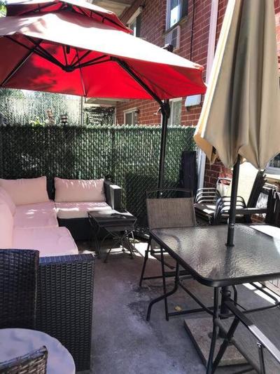 Brooklyn Luxury Spring Retreat with Private Outdoor Space