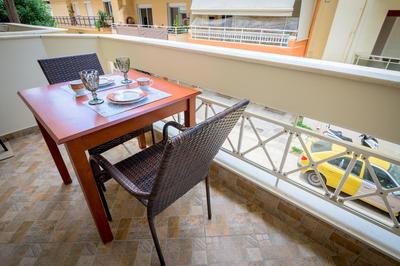 NTINA'S APARTMENT