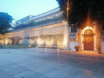 Historic Centre - Apartment at Foro Borbonico