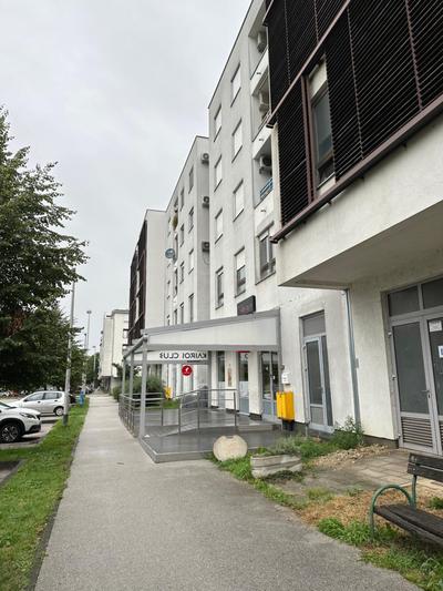 Lanište - Prelijep stan, balkon, wifi + besplatan parking