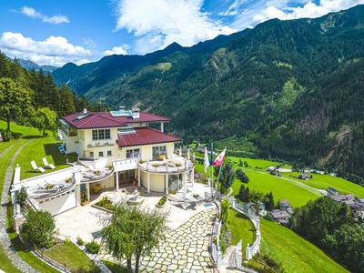 Das Land-Palais - Your lovely Mountain Hideaway