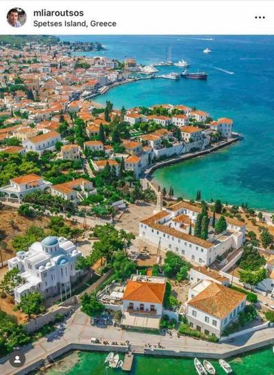 Apanemo seaside house