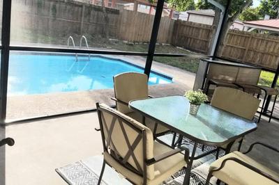 Whole House+Renovated+Pool+Lanai+BBQ+Close to All