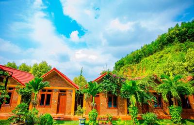 Hillside View Bungalow Homestay