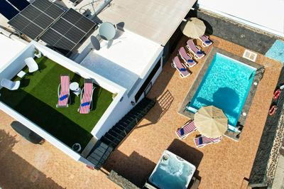 Villa Aurelia - Pool, Jacuzzi, BBQ and Ping-Pong By Lanzarote Vacation Homes