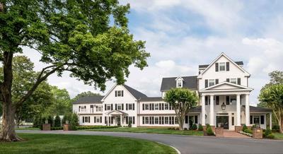 The Oaks Waterfront Hotel, Foto 2