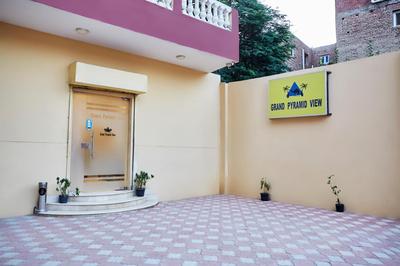 Grand Pyramid View Hotel