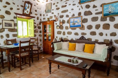 Vintage White House Patmos