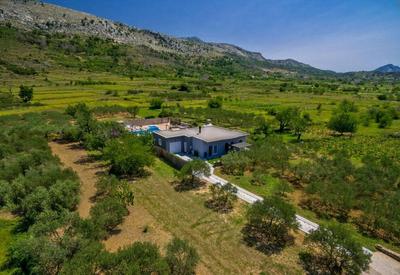 Luxury Villa,private pool, sauna,Jacuzzi,near Split