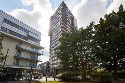 London City View Apartment, short walk to Tower Bridge, Free Parking