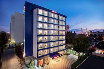 Hampton by Hilton İstanbul Ataköy - Image 11