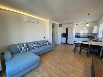 Xenia Apartments - Spacious & Comfortable apt near San Siro Stadium