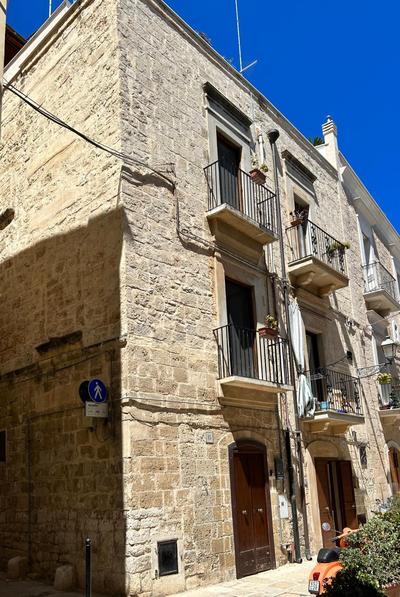 Santa Scolastica Home