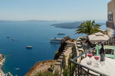 Anthos Caldera Suites