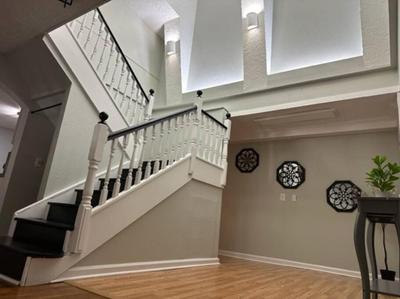 6 BR Home near Football Stadium!