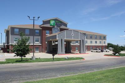Holiday Inn Express Hotel & Suites Shamrock North by IHG