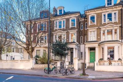 Earl's Court 2BR Private Garden Walk to Tube