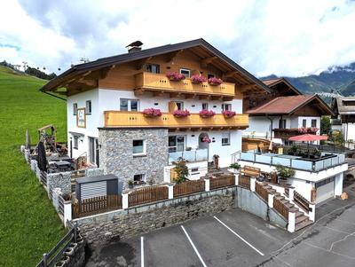 Appartement Bergfried Kaprun, Ski-in Ski-out, Sommerkarte und Panoramablick