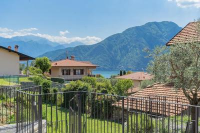 Villetta Abbazia Acqua Dolce -With Stunning Terrace by Rent All Como