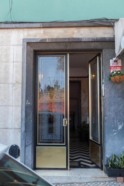 FLH Alcântara Comfy Flat with Balcony