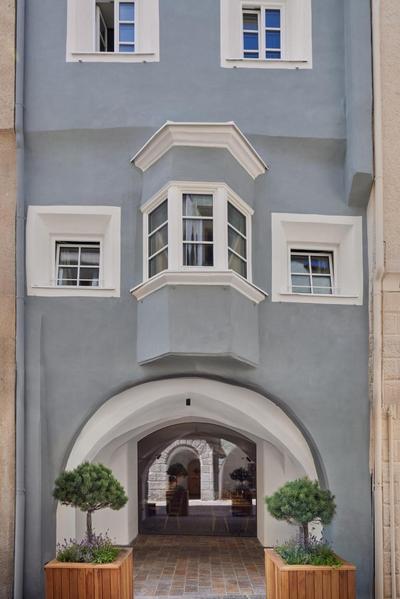 fink Restaurant & Suites