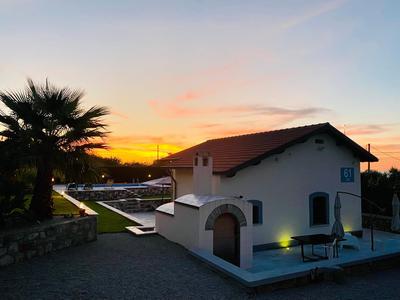 flAle's holiday house