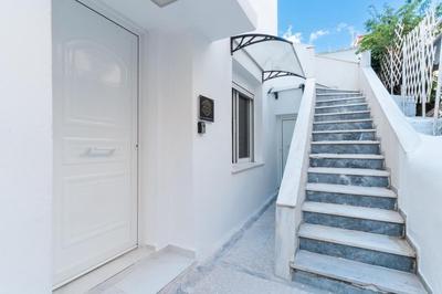Aiolos luxury suite 3 agios dimitrios near metro