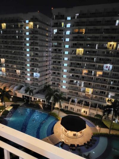 1 Bedroom with Balcony Shell Residences near Mall of Asia MOA Pasay