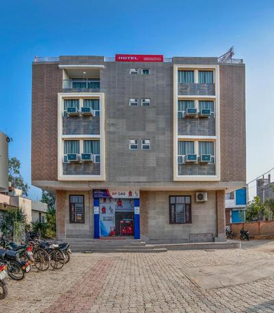 Hotel Ravi Residency