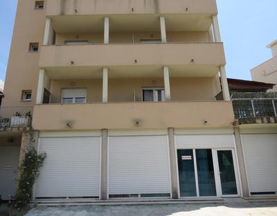 Split Apartments C