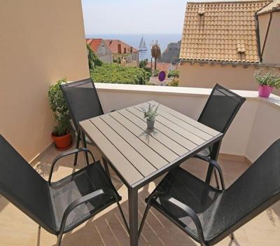 Sun Apartment