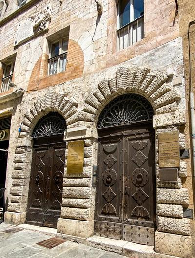 Royal Domus Perugia - via Mazzini