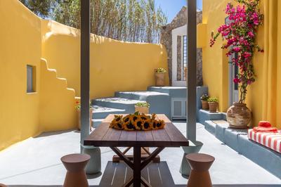 Kore Cave House by Oias Local Cave Houses