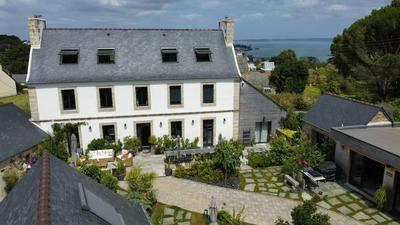 The Ardoisière, Guest House and Friends