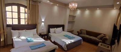 Golden Pyramids Inn - guest House