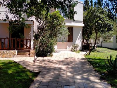 VILLA STRAVANATA - Large Pool, Car and Large Whirlpool Jacuzzi