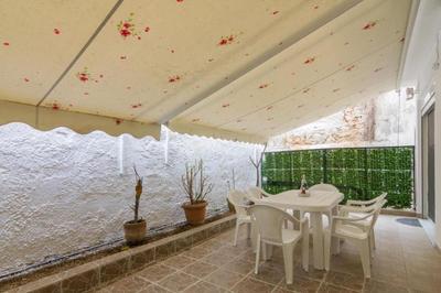Cozy 2 bedroom apartment in Piraeus