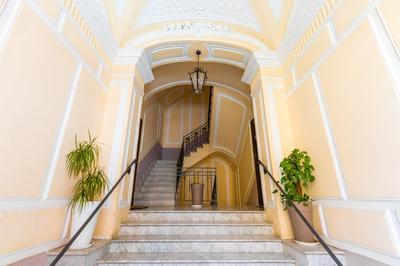Grand Classic Apartment at San Martino by Napoliapartments