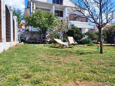 Apartment Kima 5 Sleeps Garden