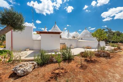 Trulli Contecavallo by Perle di Puglia