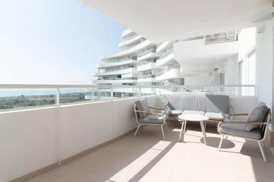 Global Properties, Nuevo apartamento con terraza en Gran Canet Residencial