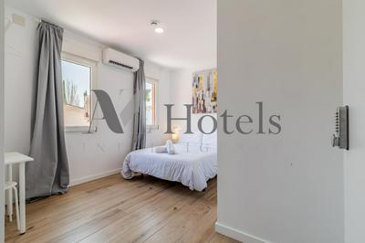 AYZ Joaquín Pol - Auto check-in property